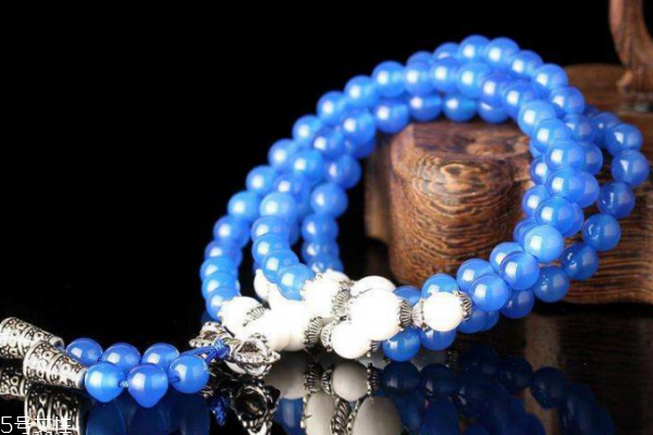 藍(lán)瑪瑙價(jià)格多少一克 多在百元左右 藍(lán)瑪瑙價(jià)格多少一克 多在百元左右