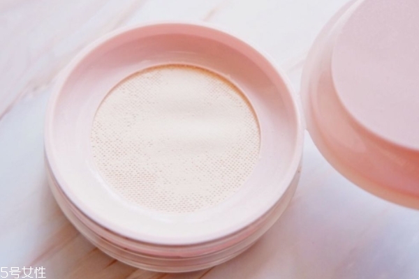 控油散粉哪個好 這款油皮都要買 控油散粉哪個好 這款油皮都要買