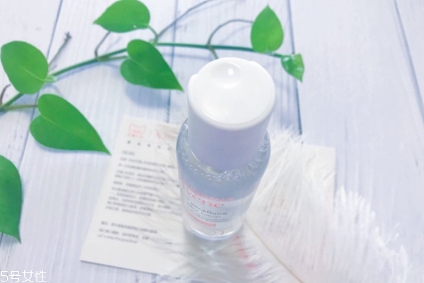 雅漾舒潤凈顏卸妝水好用嗎 你值得擁有 雅漾舒潤凈顏卸妝水好用嗎 你值得擁有