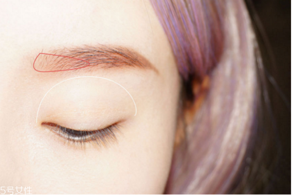 圣誕節(jié)妝容教程圖片 圣誕創(chuàng)意妝容畫法 圣誕節(jié)妝容教程圖片 圣誕創(chuàng)意妝容畫法