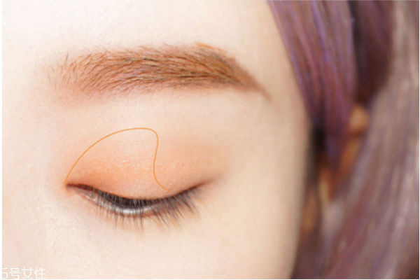 圣誕節(jié)妝容教程圖片 圣誕創(chuàng)意妝容畫法 圣誕節(jié)妝容教程圖片 圣誕創(chuàng)意妝容畫法