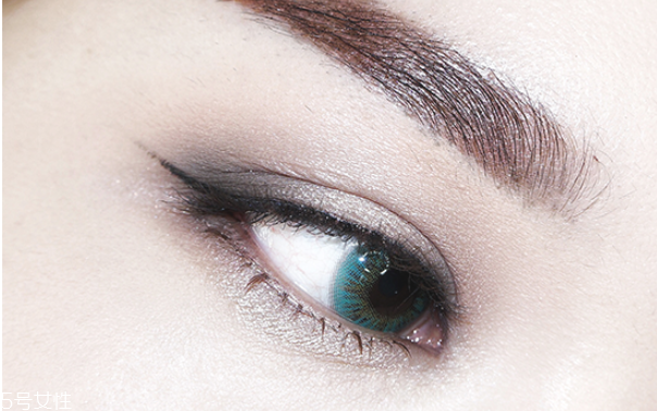 怎么畫性感的妝容 性感風(fēng)的妝容教程 怎么畫性感的妝容 性感風(fēng)的妝容教程