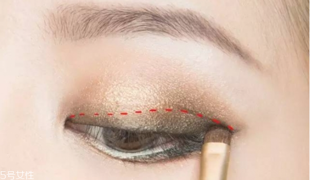 怎么畫性感的妝容 性感風(fēng)的妝容教程 怎么畫性感的妝容 性感風(fēng)的妝容教程