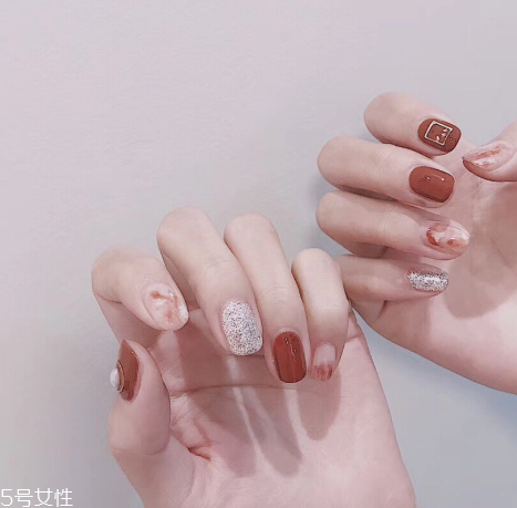 民族風美甲圖片 火爆又不俗氣的搶眼美甲 民族風美甲圖片 火爆又不俗氣的搶眼美甲