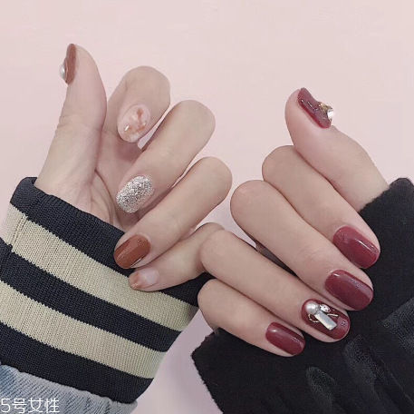 民族風美甲圖片 火爆又不俗氣的搶眼美甲 民族風美甲圖片 火爆又不俗氣的搶眼美甲