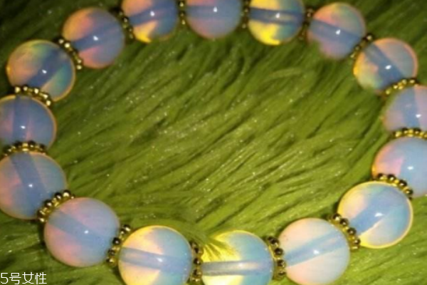 蛋白石的價格是多少 很有升值空間 蛋白石的價格是多少 很有升值空間