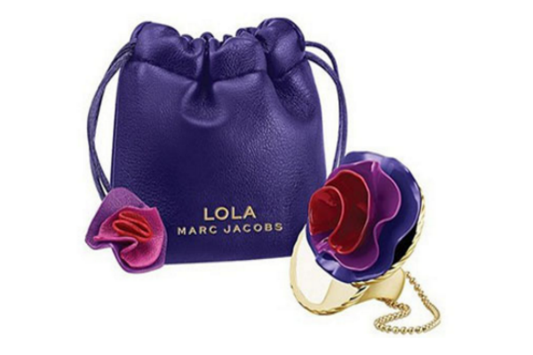 適合女生秋冬用的香水 花果香型女性香水推薦 適合女生秋冬用的香水 花果香型女性香水推薦