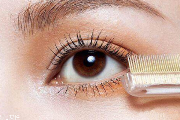 為什么睫毛刷不好 這些細節(jié)總是疏忽 為什么睫毛刷不好 這些細節(jié)總是疏忽