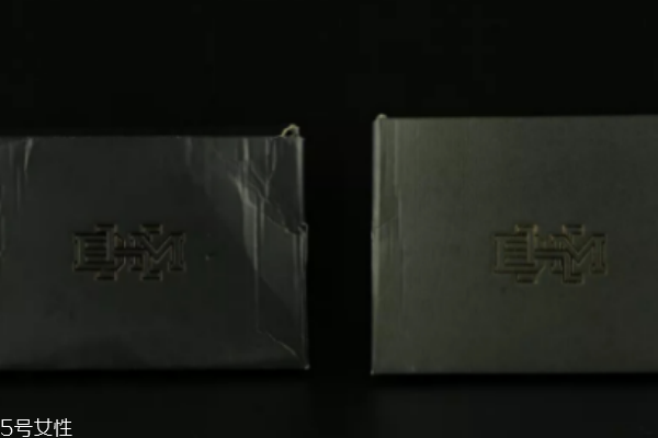 耐克kyrie 4歐文4黑人月真假對(duì)比 假貨相差很遠(yuǎn) 耐克kyrie 4歐文4黑人月真假對(duì)比 假貨相差很遠(yuǎn)