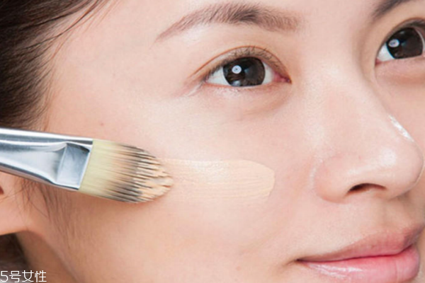上妝工具都有哪些 選對上妝工具很關(guān)鍵 上妝工具都有哪些 選對上妝工具很關(guān)鍵