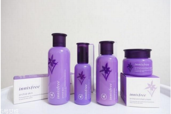 悅詩(shī)風(fēng)吟適合什么年齡 悅詩(shī)風(fēng)吟這個(gè)系列補(bǔ)水好 悅詩(shī)風(fēng)吟適合什么年齡 悅詩(shī)風(fēng)吟這個(gè)系列補(bǔ)水好