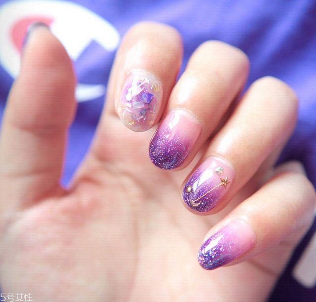 秋季紫色美甲圖片 這幾款讓你更動(dòng)人 秋季紫色美甲圖片 這幾款讓你更動(dòng)人