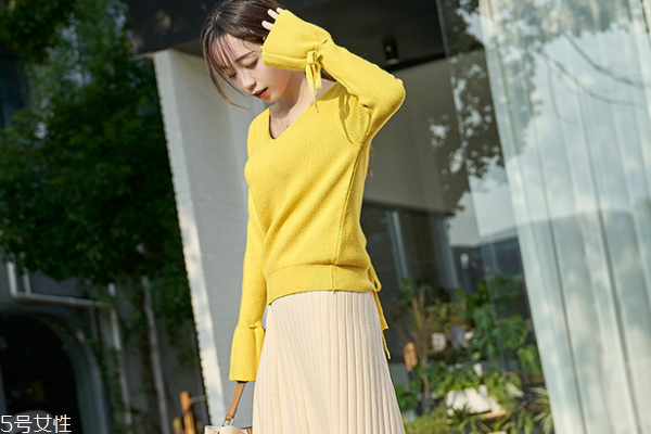 針織衫上口紅怎么洗掉 處理要及時(shí) 針織衫上口紅怎么洗掉 處理要及時(shí)