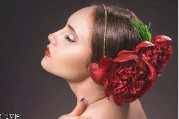 化妝水要天天用嗎 化妝水這樣用最有效 化妝水要天天用嗎 化妝水這樣用最有效