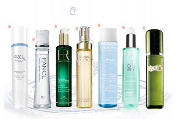 化妝水要敷多久 化妝水的正確使用步驟 化妝水要敷多久 化妝水的正確使用步驟