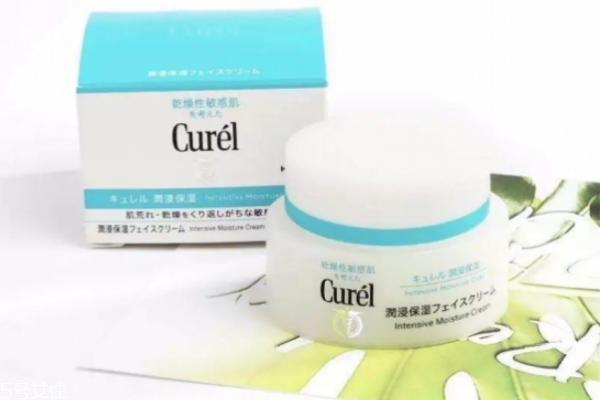 換季護膚用什么 換季護膚的小知識 換季護膚用什么 換季護膚的小知識