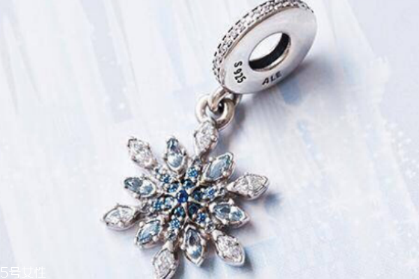 潘多拉雪花吊墜真假 假貨非常明顯 潘多拉雪花吊墜真假 假貨非常明顯
