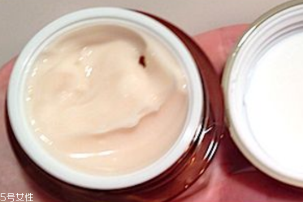 晚霜怎么用效果最好 3種用法親測(cè)最有效 晚霜怎么用效果最好 3種用法親測(cè)最有效