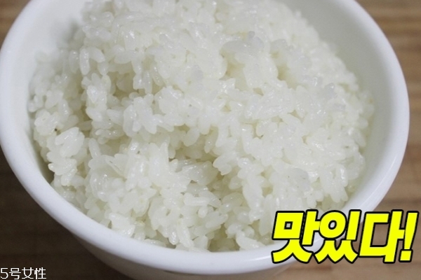 東北大米怎么洗 是有方法的 東北大米怎么洗 是有方法的