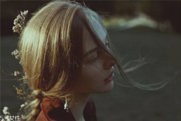 清潔面膜敷久了會(huì)怎樣 清潔面膜前后注意事項(xiàng) 清潔面膜敷久了會(huì)怎樣 清潔面膜前后注意事項(xiàng)