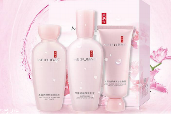 美膚寶金釵玉露溫和嗎 美膚寶金釵玉露適合膚質(zhì) 美膚寶金釵玉露溫和嗎 美膚寶金釵玉露適合膚質(zhì)