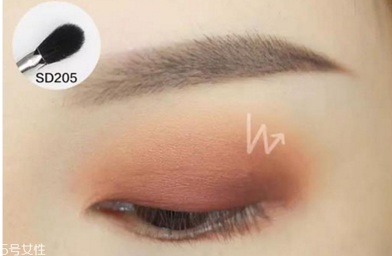 2018年最流行的妝容 2018妝容流行趨勢 2018年最流行的妝容 2018妝容流行趨勢