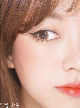 2018年最流行的妝容 2018妝容流行趨勢 2018年最流行的妝容 2018妝容流行趨勢