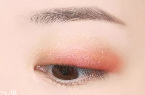 2018年最流行的妝容 2018妝容流行趨勢 2018年最流行的妝容 2018妝容流行趨勢