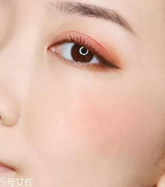 2018年最流行的妝容 2018妝容流行趨勢 2018年最流行的妝容 2018妝容流行趨勢