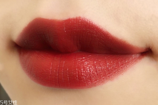 迪奧紅管641適合黃皮嗎 這支豆沙口紅黃皮慎選 迪奧紅管641適合黃皮嗎 這支豆沙口紅黃皮慎選