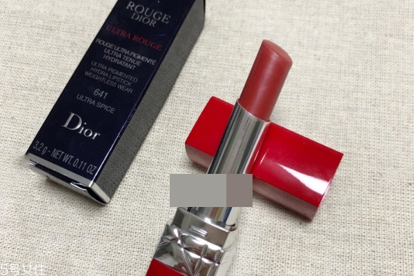 迪奧紅管641適合黃皮嗎 這支豆沙口紅黃皮慎選 迪奧紅管641適合黃皮嗎 這支豆沙口紅黃皮慎選