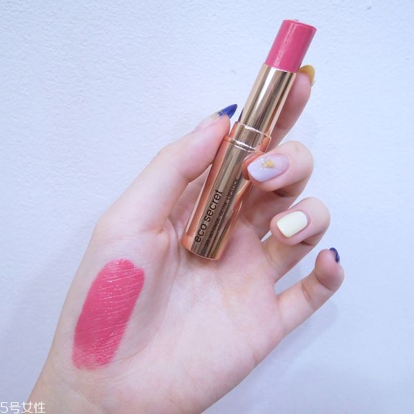 水潤(rùn)口紅哪個(gè)牌子好 5款水潤(rùn)型口紅遠(yuǎn)離干唇 水潤(rùn)口紅哪個(gè)牌子好 5款水潤(rùn)型口紅遠(yuǎn)離干唇