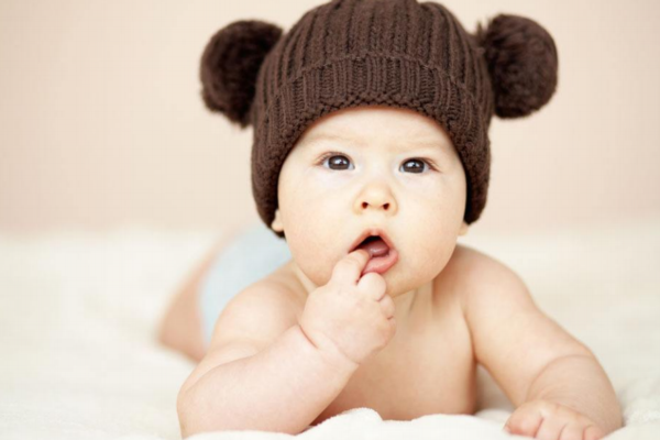 寶寶輸液后如何護(hù)理留置針 寶寶輸液后如何護(hù)理留置針