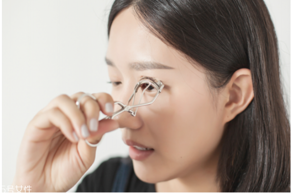 睫毛膏哪款最好用 刷出濃密長(zhǎng)睫毛 睫毛膏哪款最好用 刷出濃密長(zhǎng)睫毛