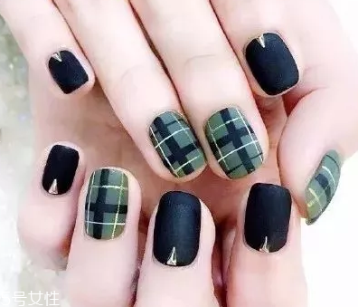 藍(lán)綠色美甲適合冬天嗎 6款秋冬藍(lán)綠色美甲 藍(lán)綠色美甲適合冬天嗎 6款秋冬藍(lán)綠色美甲