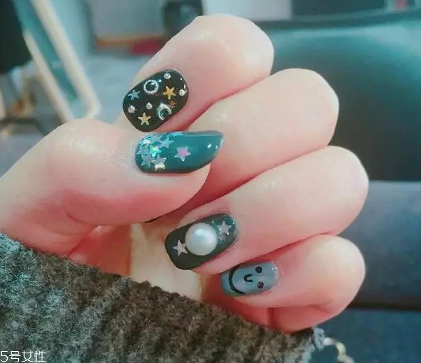 藍(lán)綠色美甲適合冬天嗎 6款秋冬藍(lán)綠色美甲 藍(lán)綠色美甲適合冬天嗎 6款秋冬藍(lán)綠色美甲