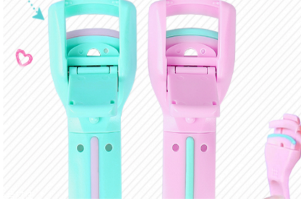 睫毛夾哪種適合新手 初學(xué)者必知眼部睫毛化妝技巧 睫毛夾哪種適合新手 初學(xué)者必知眼部睫毛化妝技巧