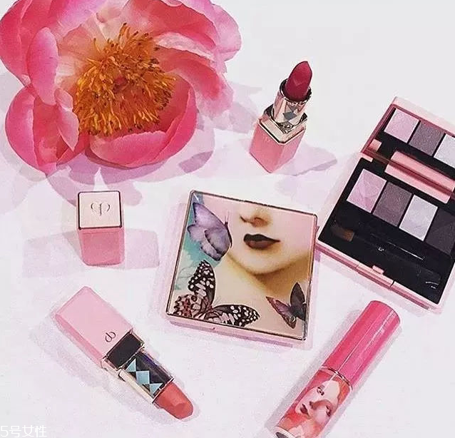 2018彩妝品牌的圣誕限定有哪些 2018大牌圣誕限定彩妝 2018彩妝品牌的圣誕限定有哪些 2018大牌圣誕限定彩妝