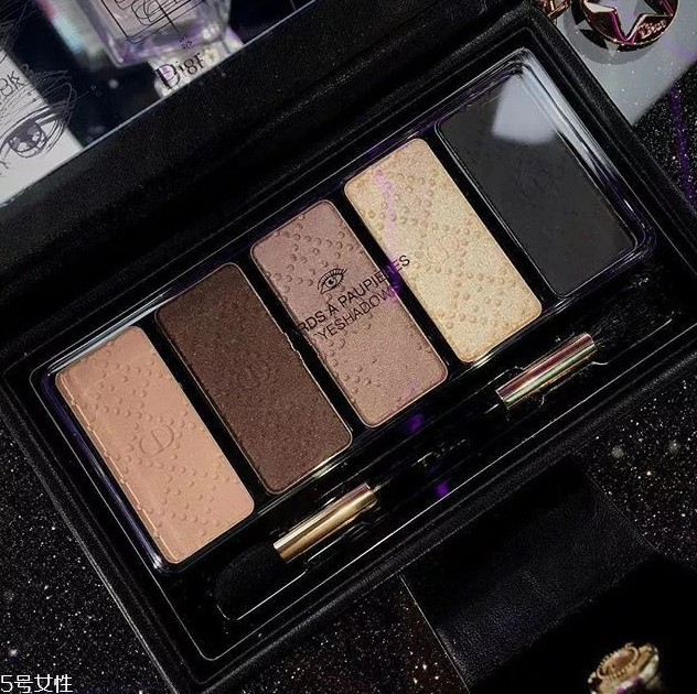 2018彩妝品牌的圣誕限定有哪些 2018大牌圣誕限定彩妝 2018彩妝品牌的圣誕限定有哪些 2018大牌圣誕限定彩妝