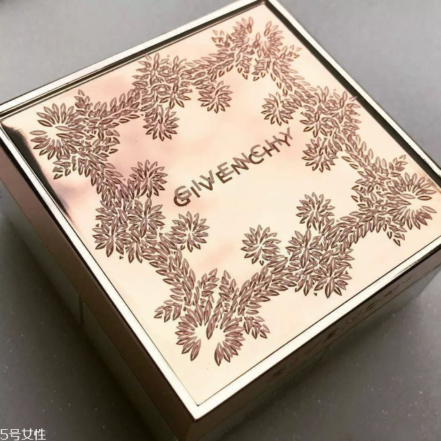 2018彩妝品牌的圣誕限定有哪些 2018大牌圣誕限定彩妝 2018彩妝品牌的圣誕限定有哪些 2018大牌圣誕限定彩妝