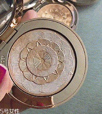 2018彩妝品牌的圣誕限定有哪些 2018大牌圣誕限定彩妝 2018彩妝品牌的圣誕限定有哪些 2018大牌圣誕限定彩妝