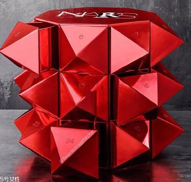 2018彩妝品牌的圣誕限定有哪些 2018大牌圣誕限定彩妝 2018彩妝品牌的圣誕限定有哪些 2018大牌圣誕限定彩妝