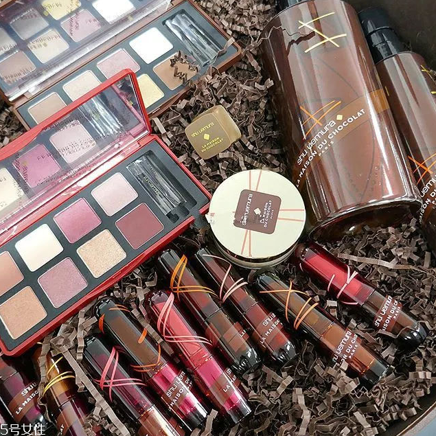 2018彩妝品牌的圣誕限定有哪些 2018大牌圣誕限定彩妝 2018彩妝品牌的圣誕限定有哪些 2018大牌圣誕限定彩妝