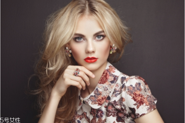 白醋美白的正確方法 最有效民間白醋祛斑小偏方 白醋美白的正確方法 最有效民間白醋祛斑小偏方