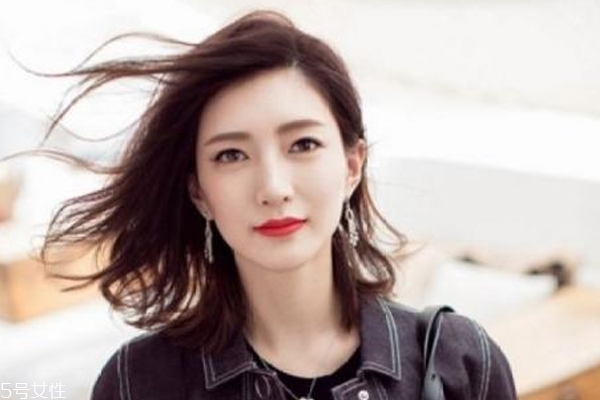 發(fā)量多適合染什么顏色 這些色有收縮視覺(jué)感 發(fā)量多適合染什么顏色 這些色有收縮視覺(jué)感