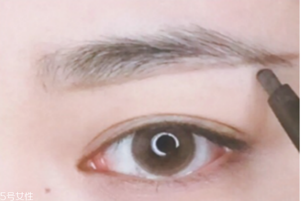 男生怎么畫眉毛好看圖解 男生畫眉毛的技巧圖解 男生怎么畫眉毛好看圖解 男生畫眉毛的技巧圖解