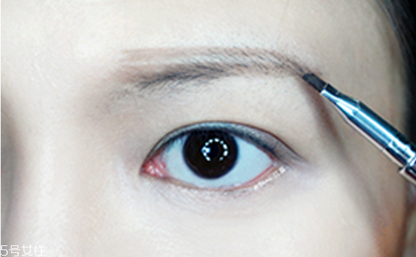 男生怎么畫眉毛好看圖解 男生畫眉毛的技巧圖解 男生怎么畫眉毛好看圖解 男生畫眉毛的技巧圖解