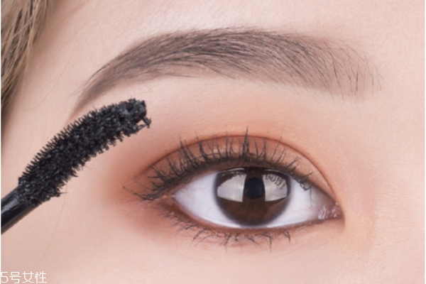 冬天怎么化妝 秋冬暖色妝容教程 冬天怎么化妝 秋冬暖色妝容教程