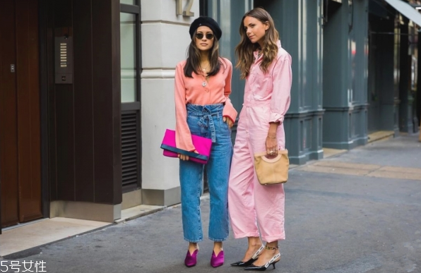 女生秋冬穿什么顏色衣服好看 2018年秋冬十大流行色 女生秋冬穿什么顏色衣服好看 2018年秋冬十大流行色