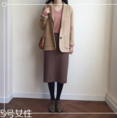 女生秋冬穿什么顏色衣服好看 2018年秋冬十大流行色 女生秋冬穿什么顏色衣服好看 2018年秋冬十大流行色